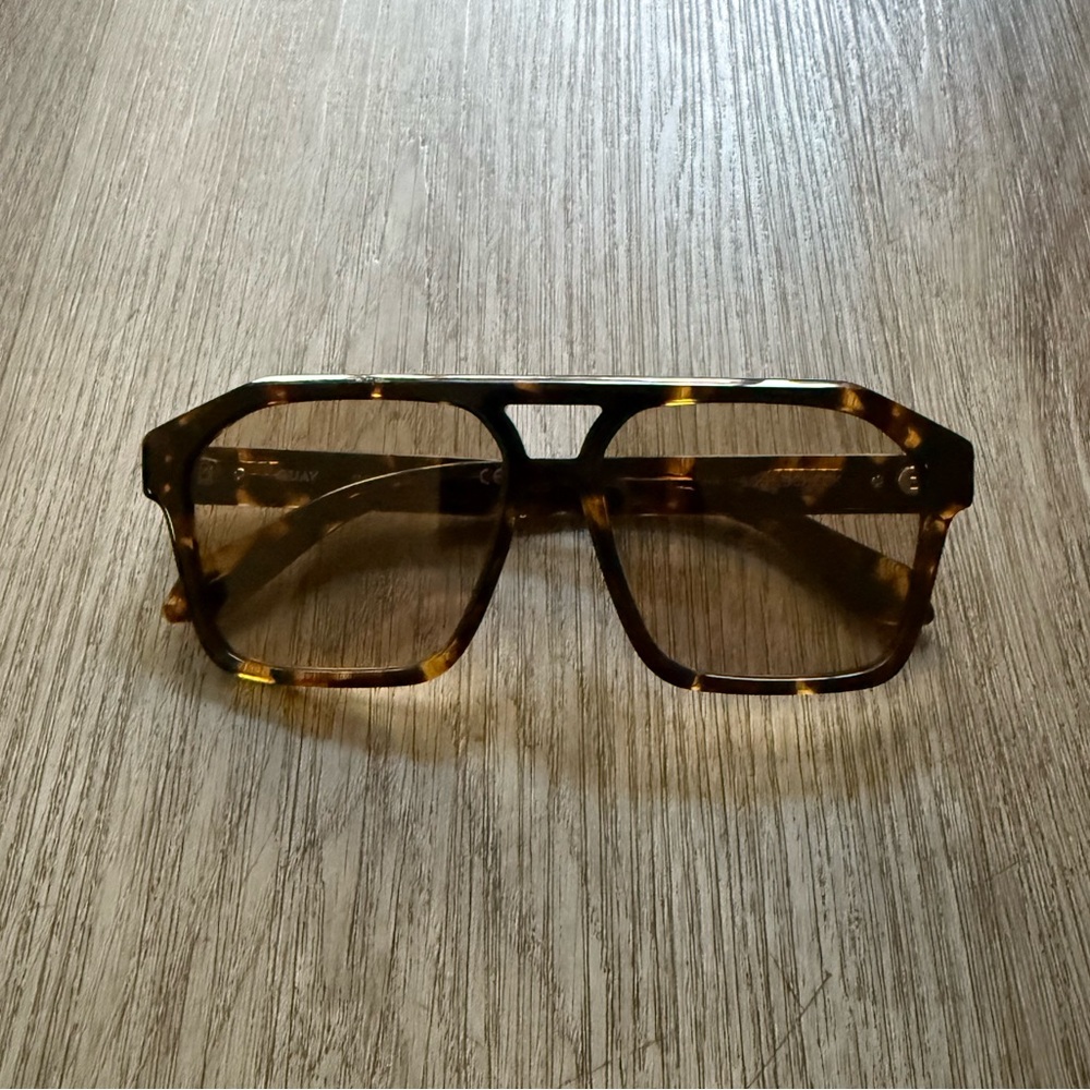 quay australia soundcheck tortoise brown vintage y2k aviator sunglasses eyewear